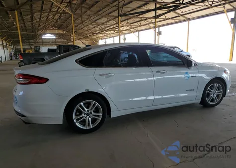 2018 Ford Fusion Se Hybrid z USA, uszkodzony, nr VIN 3FA6P0LU4JR171605